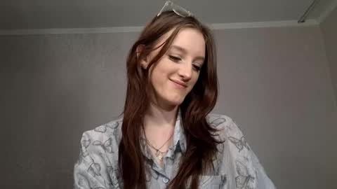 Lisa online show from December 16, 1:06 pm