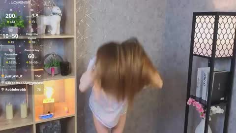 Alice3 online show from May 10, 5:04 pm