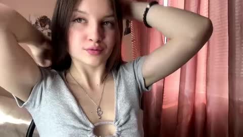 Lillian online show from May 1, 5:32 am