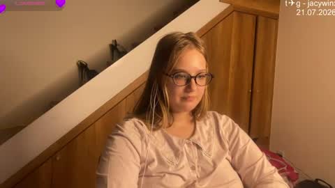 jacywinslat online show from July 21, 5:13 pm