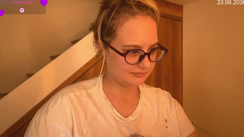 jacywinslat online show from June 24, 8:35 am