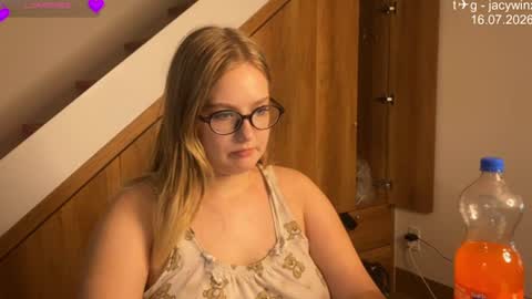 jacywinslat online show from July 16, 11:09 pm