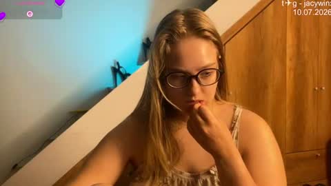jacywinslat online show from July 10, 7:36 pm