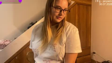 jacywinslat online show from July 30, 3:13 pm