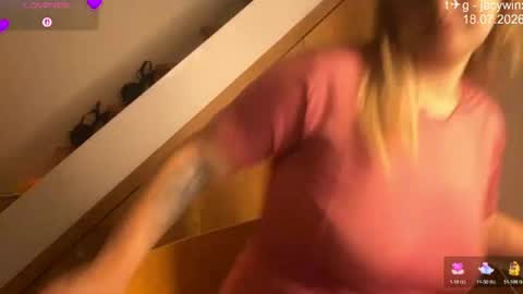 jacywinslat online show from July 18, 6:54 pm