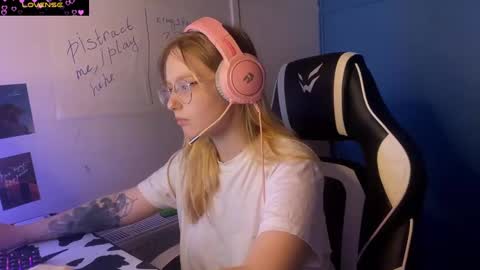 Snapshot of jacywinslat chatting on March 2, 8:46 pm jacywinslat online show from March 2, 8:46 pm