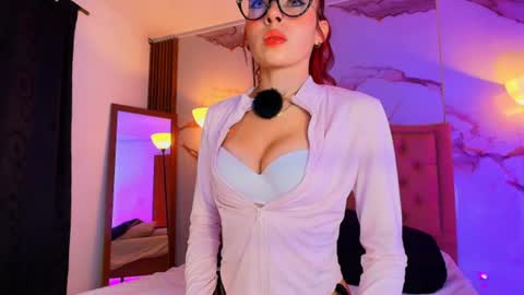 Jade  online show from July 7, 2:31 pm