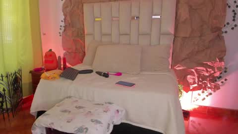 ade online show from October 11, 1:58 pm