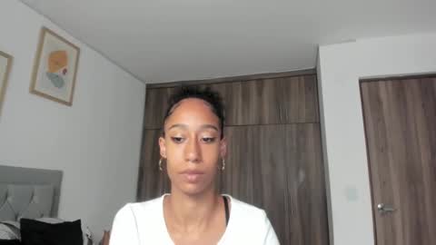Snapshot of jade_obi chatting on September 13, 6:49 pm Jade smile online show from September 13, 6:49 pm