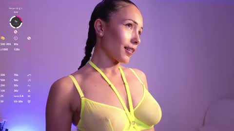 Jade Paris online show from July 30, 6:53 pm