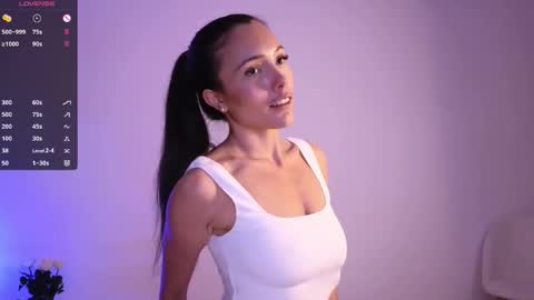 Snapshot of jade_paris chatting on October 19, 12:07 pm Jade Paris online show from October 19, 12:07 pm