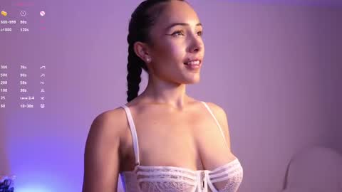 Jade Paris online show from August 1, 7:16 pm