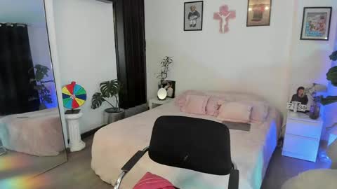 Jade  independent model online show from April 22, 12:35 pm