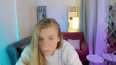 Jade online show from September 19, 8:30 pm