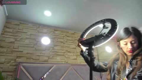 jade white  online show from January 19, 1:07 pm