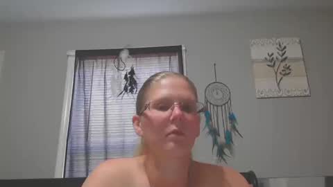 JadeLuv online show from October 11, 5:04 pm