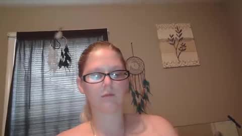 JadeLuv online show from January 18, 5:15 pm