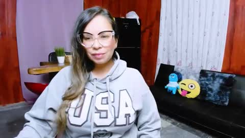 JADEMOOMS online show from February 6, 4:27 am