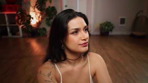 Jade online show from March 7, 2:15 am