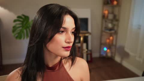 Jade online show from January 31, 11:45 pm