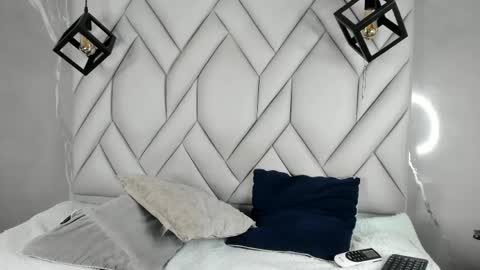 Jade online show from April 27, 11:51 am