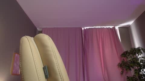 jamie_chung online show from March 15, 4:03 am