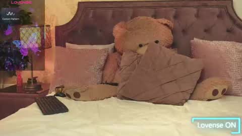 JaneDevine online show from July 3, 6:19 am