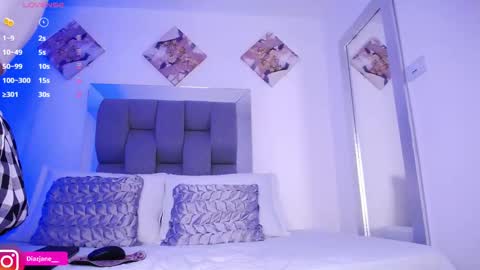 Jennifer online show from March 1, 9:04 pm