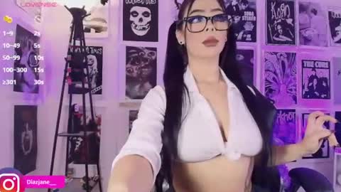 Jennifer online show from July 28, 9:14 pm
