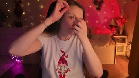 Snapshot of janegrey11 chatting on December 14, 7:51 am Jane online show from December 14, 7:51 am