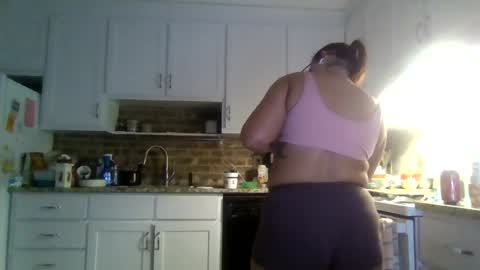 MaggieJane online show from July 10, 6:36 am