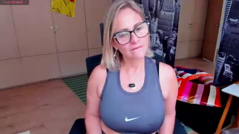 JANE TURNER MILF online show from June 10, 1:21 pm