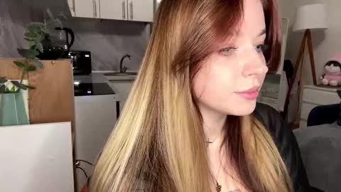 Janni online show from November 28, 9:51 pm