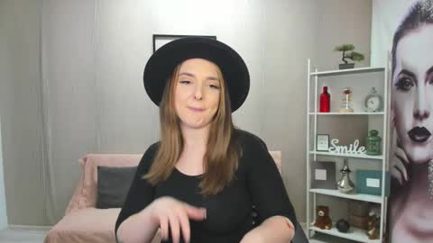 JaquelinLaurent online show from January 5, 8:45 pm