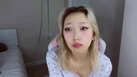 Jasmine online show from March 16, 7:18 pm