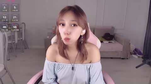 Jasmine online show from June 21, 2:54 pm
