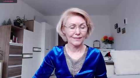 Snapshot of jasmin18v chatting on February 23, 1:34 pm Jasmin room for people 40 online show from February 23, 1:34 pm