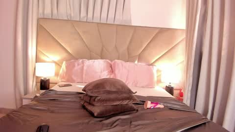 jasmin_melons online show from June 27, 5:41 am