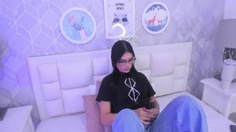 Jasmine online show from October 22, 7:41 pm