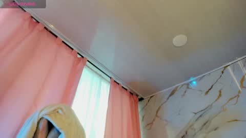 Jas online show from December 10, 2:39 pm