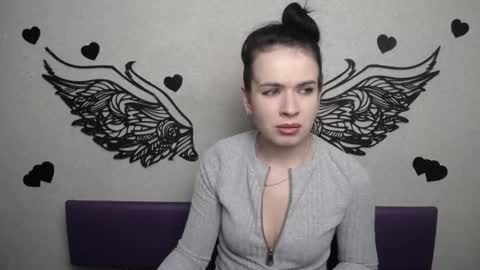 JasmineKouch online show from December 5, 6:42 pm