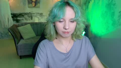 Snapshot of jasminemilko chatting on December 13, 5:05 am Jasmine online show from December 13, 5:05 am
