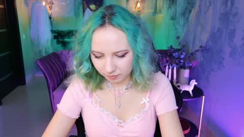 Snapshot of jasminemilko chatting on December 2, 7:10 am Jasmine online show from December 2, 7:10 am