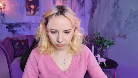 Snapshot of jasminemilko chatting on March 6, 5:14 am Jasmine online show from March 6, 5:14 am