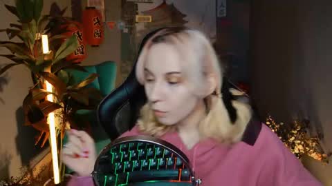 Snapshot of jasminemilko chatting on March 9, 5:11 am Jasmine online show from March 9, 5:11 am
