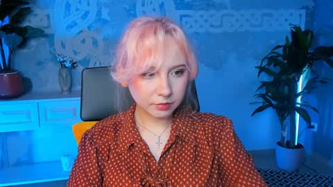 Snapshot of jasminemilko chatting on February 5, 5:20 am Jasmine online show from February 5, 5:20 am
