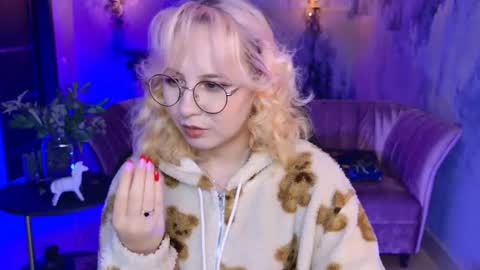 Snapshot of jasminemilko chatting on February 18, 5:20 am Jasmine online show from February 18, 5:20 am