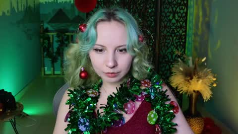 Snapshot of jasminemilko chatting on December 18, 5:15 am Jasmine online show from December 18, 5:15 am