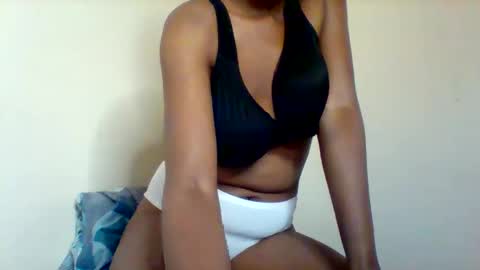 jay_amis online show from May 9, 6:21 pm