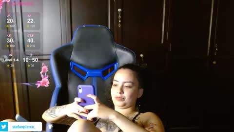Snapshot of jaydensalvatore_ chatting on October 16, 1:19 am online show from October 16, 1:19 am
